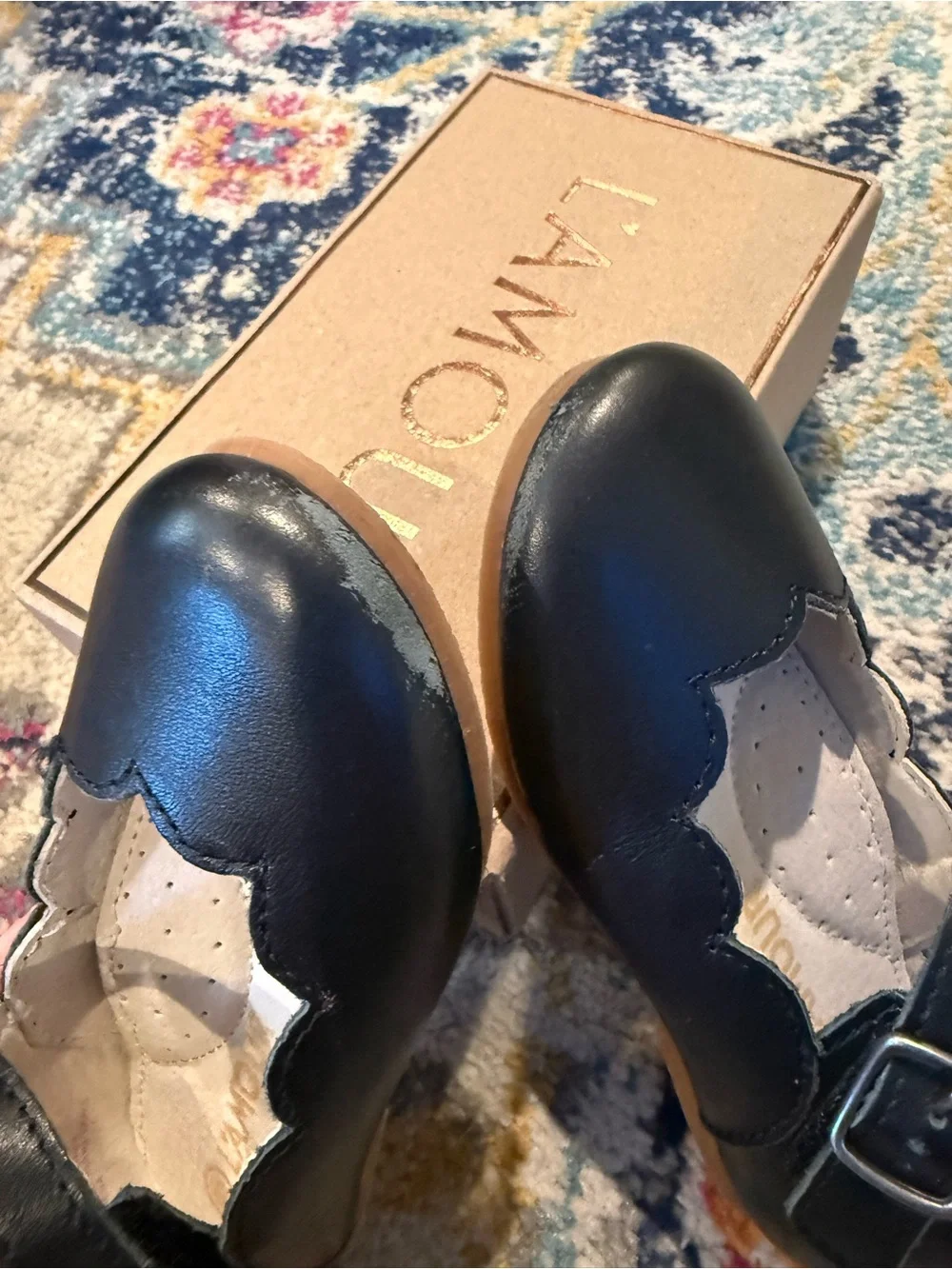L’amour Sonia Scalloped Flats